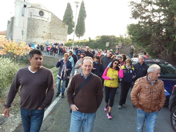 Successo ad Andora per la "Camminata tra gli ulivi"