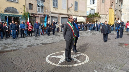 Il Ministro Guerini consegnerà la medaglia d’oro al valore civile alla città di Albenga Il Ministro Guerini consegnerà la medaglia d’oro al valore civile alla città di Albenga