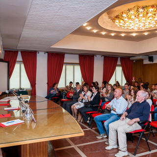 Savona, 62 futuri ragionieri crescono con il progetto Data Consult