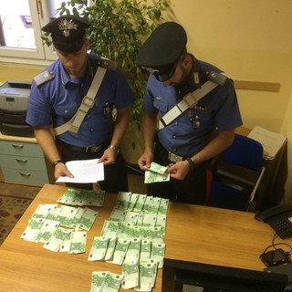Albisola, spacciano banconote false da 100 euro: arrestati dai carabinieri