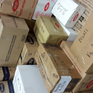 Ben 1045 kg di cibo raccolti con la "colletta alimentare" a Finale Ligure