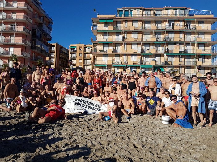 Borghetto, più di 120 "coraggiosi" per la 24° edizione del cimento invernale (VIDEO e FOTO)