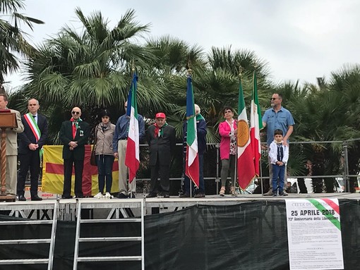 Albenga: un 25 aprile nel ricordo dei Martiri della Foce (FOTO e VIDEO) Albenga: un 25 aprile nel ricordo dei Martiri della Foce (FOTO e VIDEO)