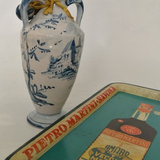 Albissola, alla Fornace Alba Docilia la mostra "Enzo Martini, l’arte in bottiglia"