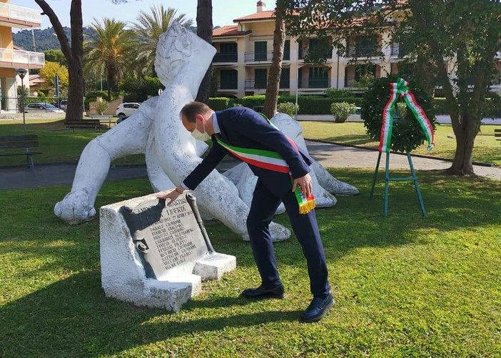 Andora, il sindaco Demichelis e l'Anpi celebrano il 25 aprile