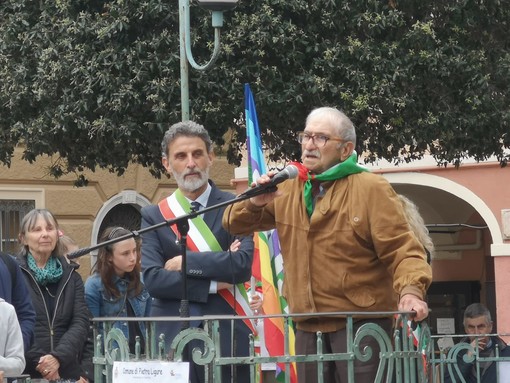 Il partigiano Pietra con il sindaco Valeriani