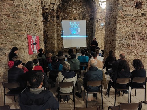 Savona, continua il 45° Corso di Speleologia: al via le prime lezioni teoriche