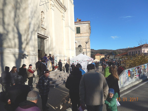 A Pallare la tradizionale benedizione degli animali di Sant'Antonio (FOTO)