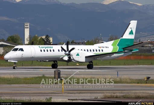 Incidente aereo a Firenze: Saab 2000 evacuato (filmato)