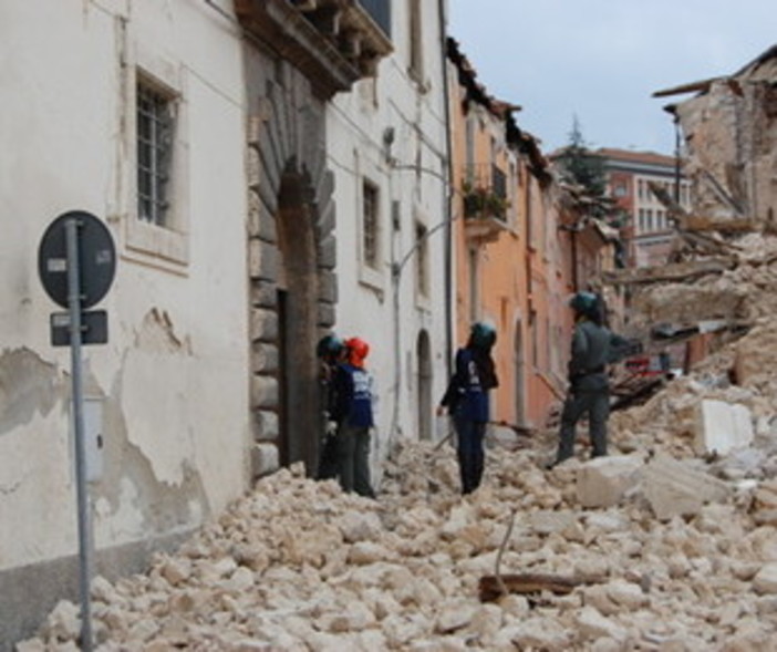 Terremoto, raccolta libri e giochi per Amatrice nelle librerie.coop Terremoto, raccolta libri e giochi per Amatrice nelle librerie.coop