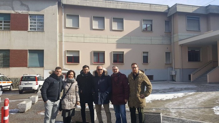 Sopralluogo di De Vincenzi all'Ospedale di Cairo: "Carenza di servizi e difficoltà nei collegamenti"