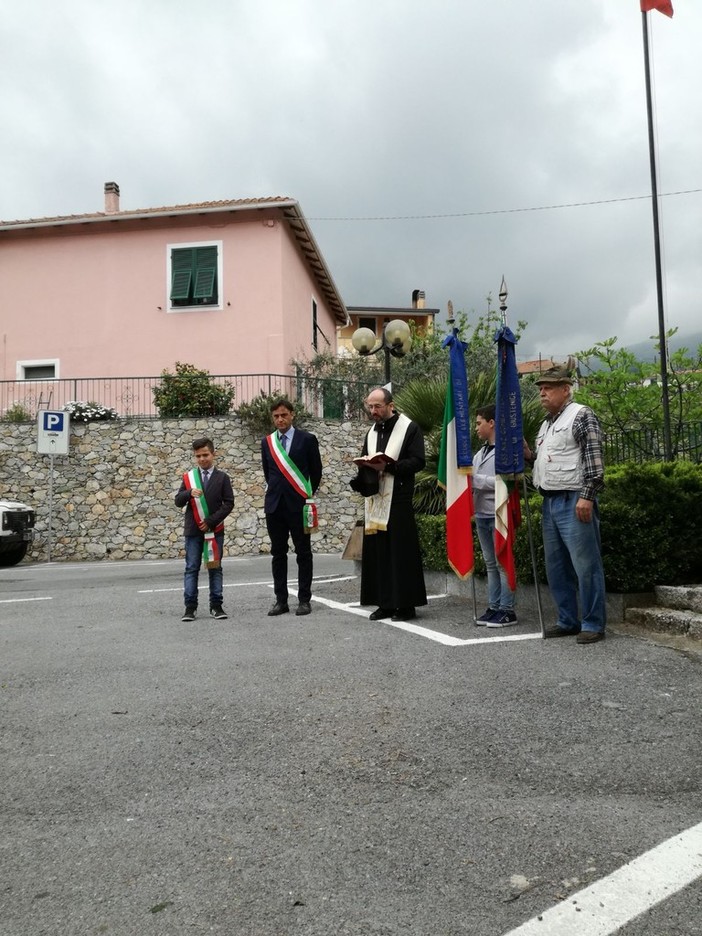 25 aprile a Giustenice, il sindaco Boetto: "Una ricorrenza più viva che mai" 25 aprile a Giustenice, il sindaco Boetto: "Una ricorrenza più viva che mai"