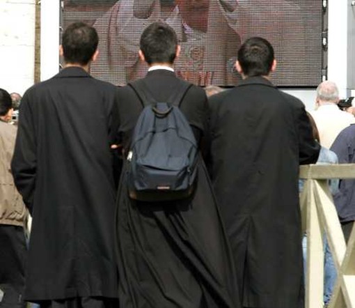 Savona: i sacerdoti si confrontano su come predicare Savona: i sacerdoti si confrontano su come predicare