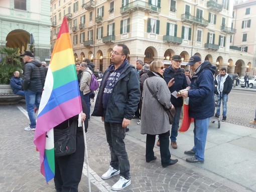 Savona manifesta contro il terrorismo: Giuseppina Biella è morta nell'attentato a Tunisi Savona manifesta contro il terrorismo: Giuseppina Biella è morta nell'attentato a Tunisi