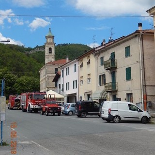 Pallare, incendio camino in piazza San Marco (FOTO)