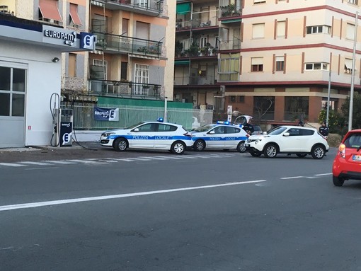 Uomo investito da mezzo della TPL in via Nizza: codice rosso al Santa Corona