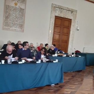 Celebrazione fasci combattimento: Simona Saccone non si presenta in consiglio comunale: il post sul tavolo del Prefetto Celebrazione fasci combattimento: Simona Saccone non si presenta in consiglio comunale: il post sul tavolo del Prefetto