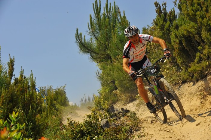 Biker ingerisce solvente alla 24H di Finale Ligure