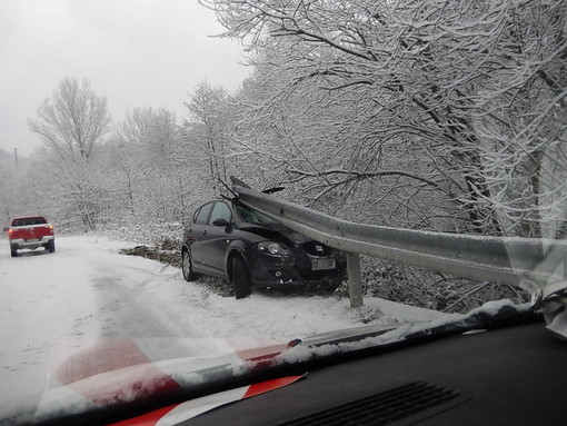 La Val Bormida nella morsa di neve e ghiaccio (FOTO e VIDEO) La Val Bormida nella morsa di neve e ghiaccio (FOTO e VIDEO)