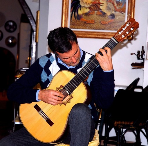 Il chitarrista Pampararo in concerto a Savona