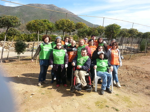 I ragazzi dell'Anffas ai Vivai Montina di Albenga