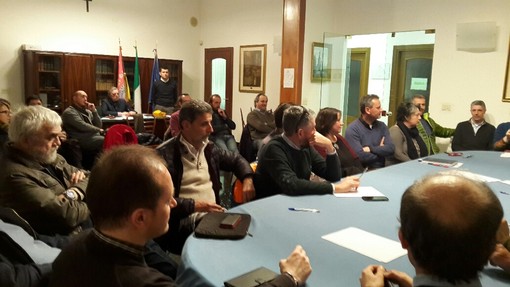 La Piaggio non è solo Villanova ma tutta la Provincia: i sindaci convocano un consiglio comunale unitario il 18 marzo La Piaggio non è solo Villanova ma tutta la Provincia: i sindaci convocano un consiglio comunale unitario il 18 marzo