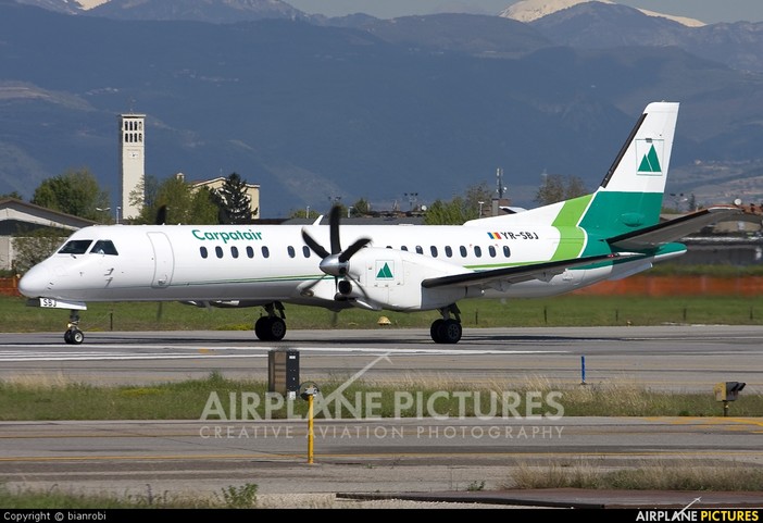 Incidente aereo a Firenze: Saab 2000 evacuato (filmato) Incidente aereo a Firenze: Saab 2000 evacuato (filmato)