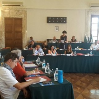 Consiglio Comunale Savona, mozione bloccata dal Presidente Giusto. La maggioranza replica al PD: "Normale applicazione del regolamento"