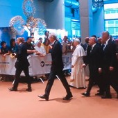 Meeting di Rimini, Papa Leone XIV si ferma davanti al Cristo Nero di Rapallo. Bucci: “Emozione particolare” Meeting di Rimini, Papa Leone XIV si ferma davanti al Cristo Nero di Rapallo. Bucci: “Emozione particolare”