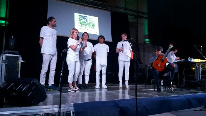 A Finale #milleamici in piazza per sostenere l'Unità Spinale del Santa Corona: foto e video