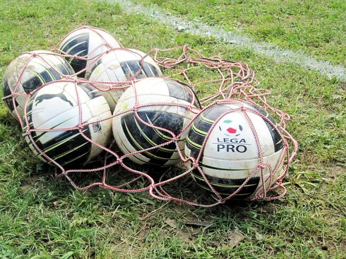 Calcio, i tifosi del Savona possono fare domande ai giocatori del Savona Calcio, i tifosi del Savona possono fare domande ai giocatori del Savona