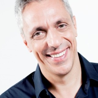 Il comico Max Pisu presenta la sua azienda vinicola a Expo con il progetto Rise2Up