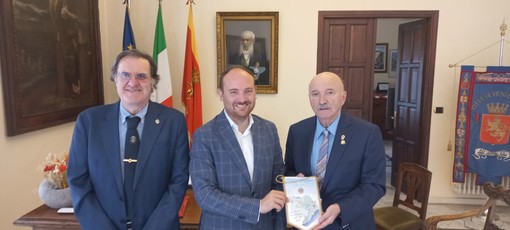 Una delegazione Lions guidata dal Governatore del Distretto 108Ia3 Oscar Bielli a Ventimiglia Una delegazione Lions guidata dal Governatore del Distretto 108Ia3 Oscar Bielli a Ventimiglia
