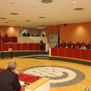 Alassio: marittimi e amianto, interrogazione di Melgrati