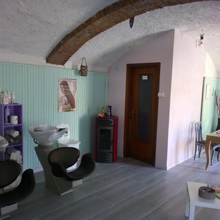 Pontinvrea, inaugurato un nuovo negozio. Camiciottoli: "Importante per il nostro comune" Pontinvrea, inaugurato un nuovo negozio. Camiciottoli: "Importante per il nostro comune"