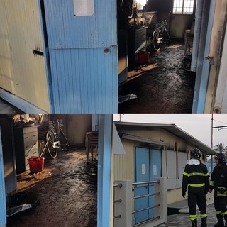 Incendio in uno stabilimento balneare ad Albenga (FOTO e VIDEO)