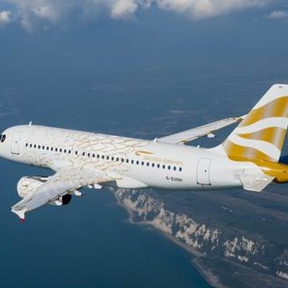 Atterraggio d'emergenza a Genova