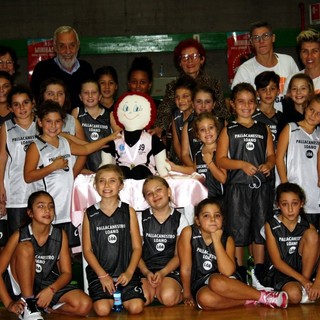 Loano: "Pomeriggio in Rosa: 4° compleanno della Pigotta Unicef”
