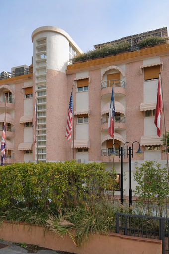 Alassio, colpo immobiliare: finanziere torinese acquisisce hotel, residence e pizzeria