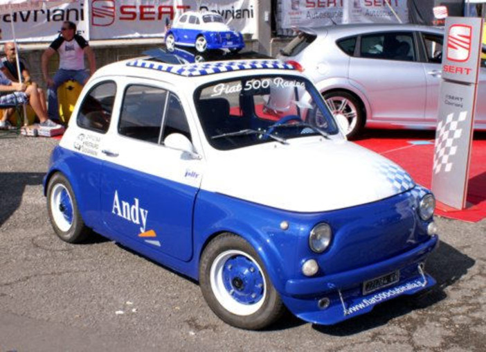33° Meeting Internazionale delle Fiat 500: domenica "Gran galà" all'aeroporto di Villanova 33° Meeting Internazionale delle Fiat 500: domenica "Gran galà" all'aeroporto di Villanova
