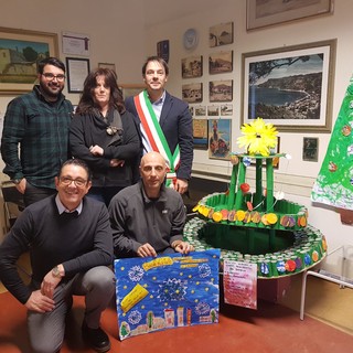 Due alberi di Natale donati al Comune di Spotorno