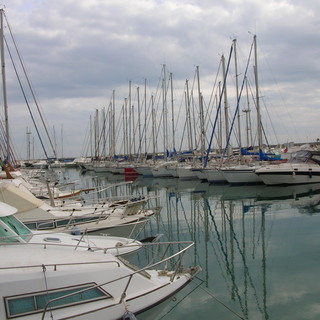 Loano: porticciolo turistico, lavori al rush finale