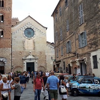 FOTO E VIDEO tratti da Facebook