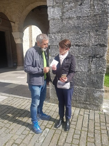 L'artista e "super camminatore" albenganese Sergio Giusto arriva ad Aquileia L'artista e "super camminatore" albenganese Sergio Giusto arriva ad Aquileia