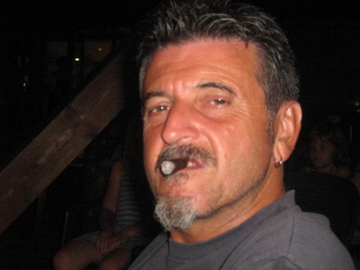 Spegni quella telecamera, che poi mettete tutto "su quel blog di mer.." Spegni quella telecamera, che poi mettete tutto "su quel blog di mer.."