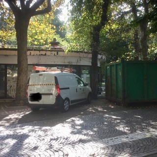 Savona, esercizio di vicinato, wc e punto informazioni nell’ex chiosco di Piazza del Popolo
