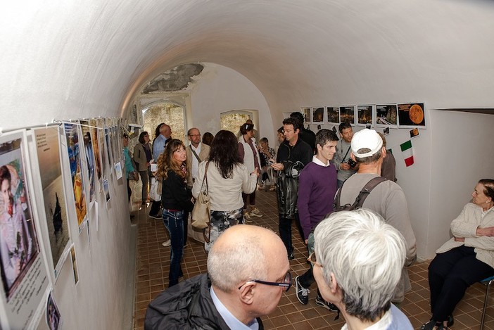 Mostra precedente "Arte in Cartolina" avvenuta nella fortezza del Priamar Mostra precedente "Arte in Cartolina" avvenuta nella fortezza del Priamar