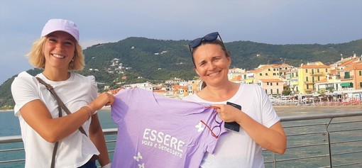 Alassio: Luminosa Bogliolo protagonista in occasione dello yoga sul molo