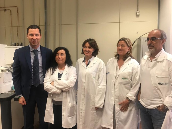 Arpal e Regione Liguria: un nuovo microscopio di ultima generazione per la ricerca dell’amianto Arpal e Regione Liguria: un nuovo microscopio di ultima generazione per la ricerca dell’amianto