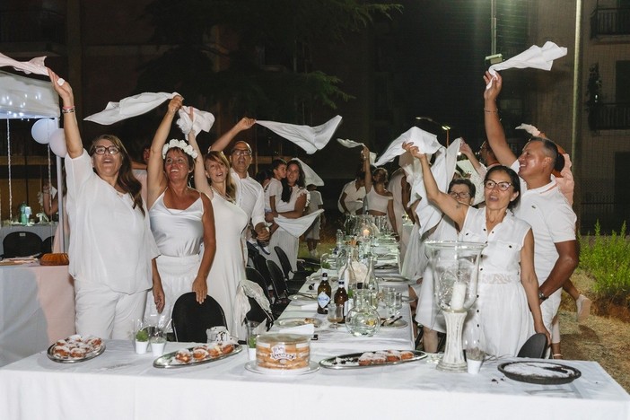 Il quartiere Fenarina conquista il primo Premio Eleganza di “Alassio in Bianco” 2026 Il quartiere Fenarina conquista il primo Premio Eleganza di “Alassio in Bianco” 2026
